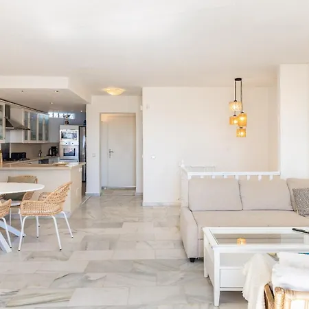 Cozy 3-bedroom Townhouse In Calahonda MIJAS COSTA