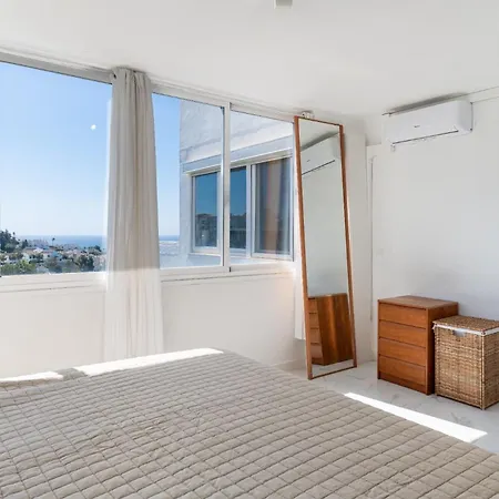 Chalet Cozy 3-bedroom Townhouse In Calahonda *